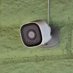 मुंबई में यूट्यूबर का CCTV हैक, वायरल हो गए मां-बहन के अश्लील वीडियो