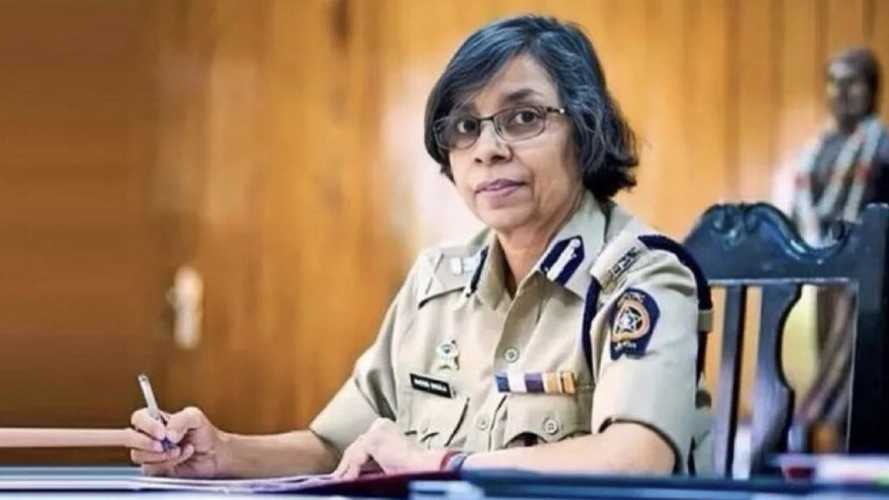 कौन हैं IPS रश्मि शुक्ला, बनाई गईं महाराष्ट्र की पहली महीला DGP